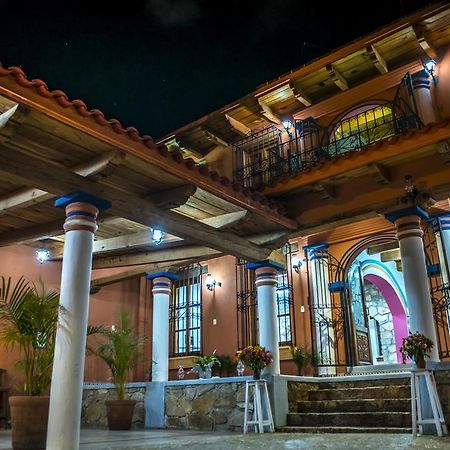 Hotel Tierra Maya San Cristóbal de Las Casas Exteriör bild