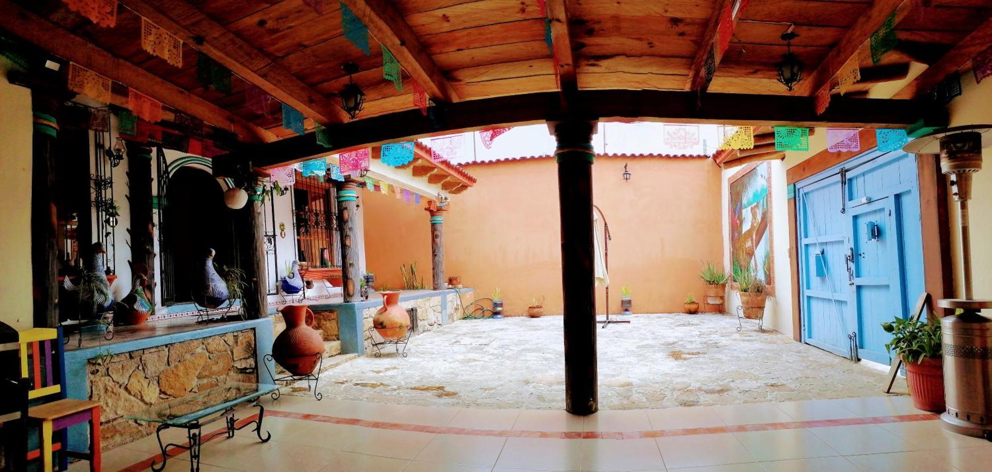 Hotel Tierra Maya San Cristóbal de Las Casas Exteriör bild