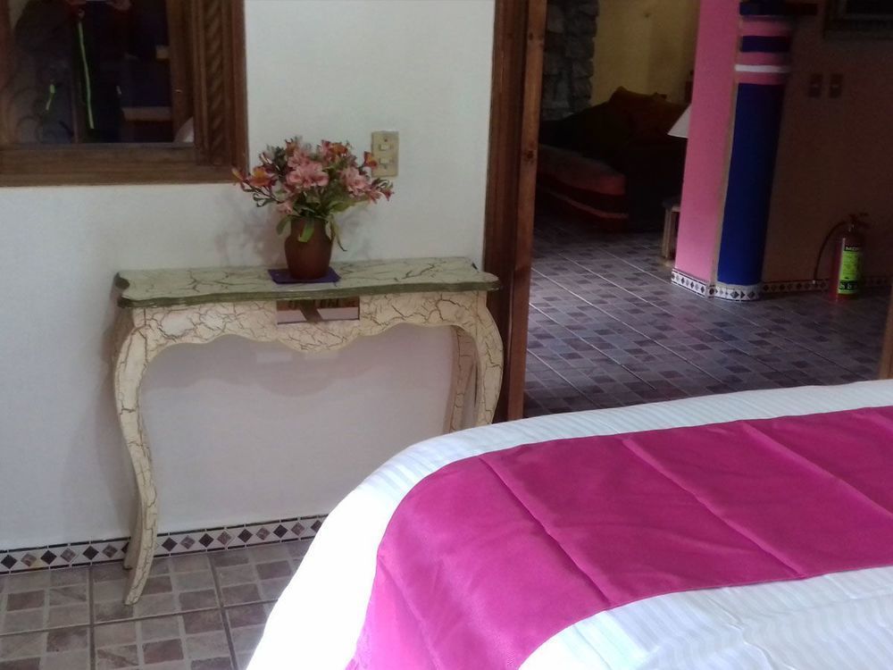 Hotel Tierra Maya San Cristóbal de Las Casas Exteriör bild